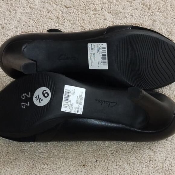 Light Black Leather Heels Pumps. 9.5M New Without Box. - Picture 4 of 4